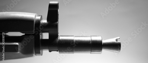 gun's muzzle