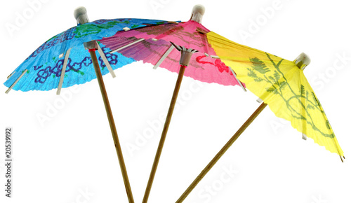Obraz na plátně ombrelles décoratives fond blanc