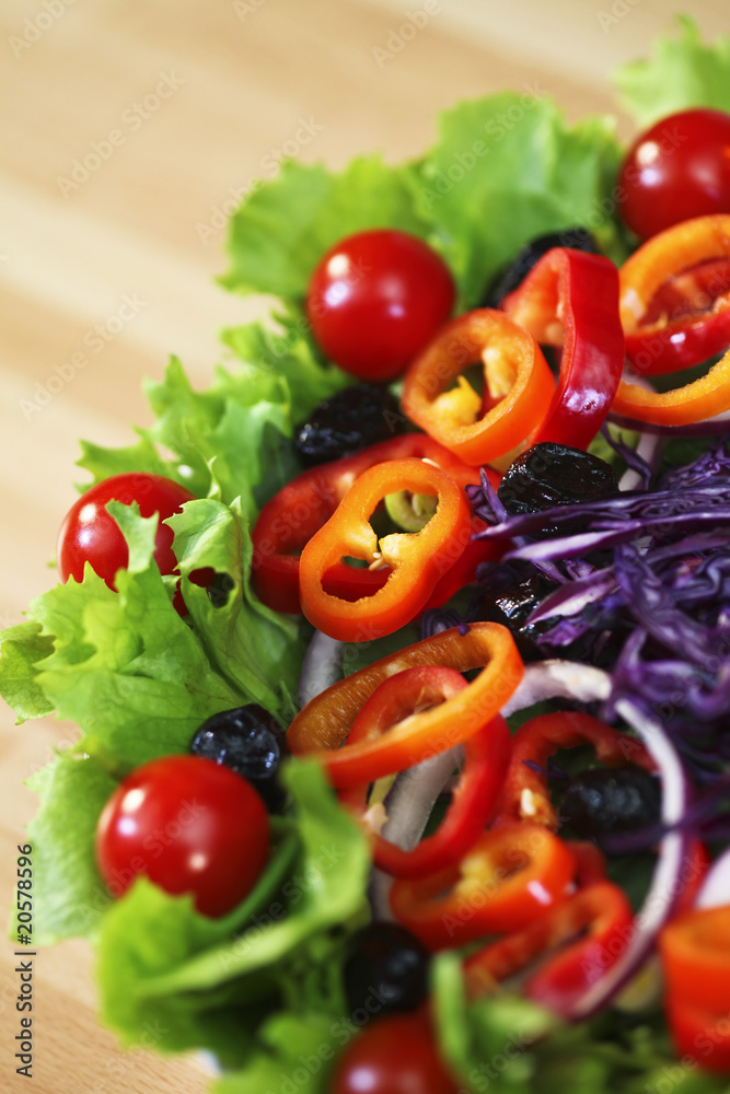 Fresh Lettuce Tomato Pepper Olive Red Onion and Cabbage Salad Fresh Lettuce Tomato Pepper Olive Red Onion and Cabbage Salad