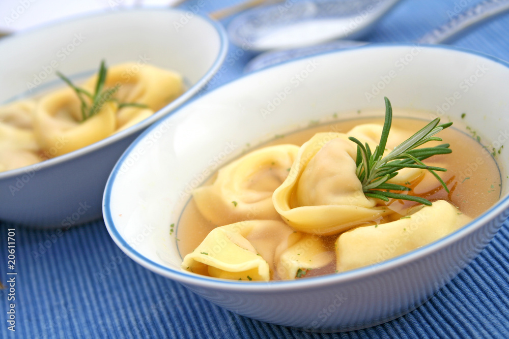 Tortellini Suppe Tortellini Suppe