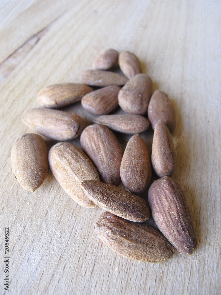 Obraz premium almonds
