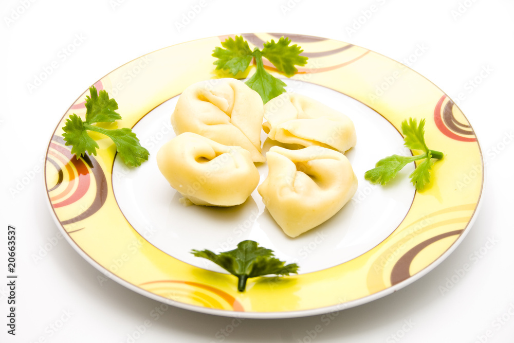 Tortellini auf Teller Tortellini auf Teller