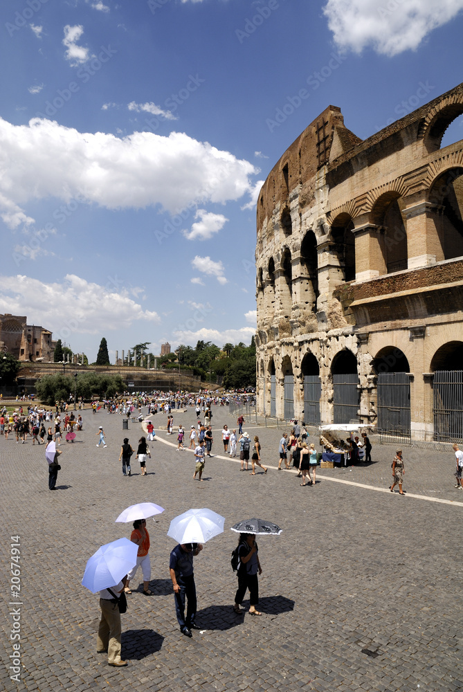 Turisti al Colosseo,Roma