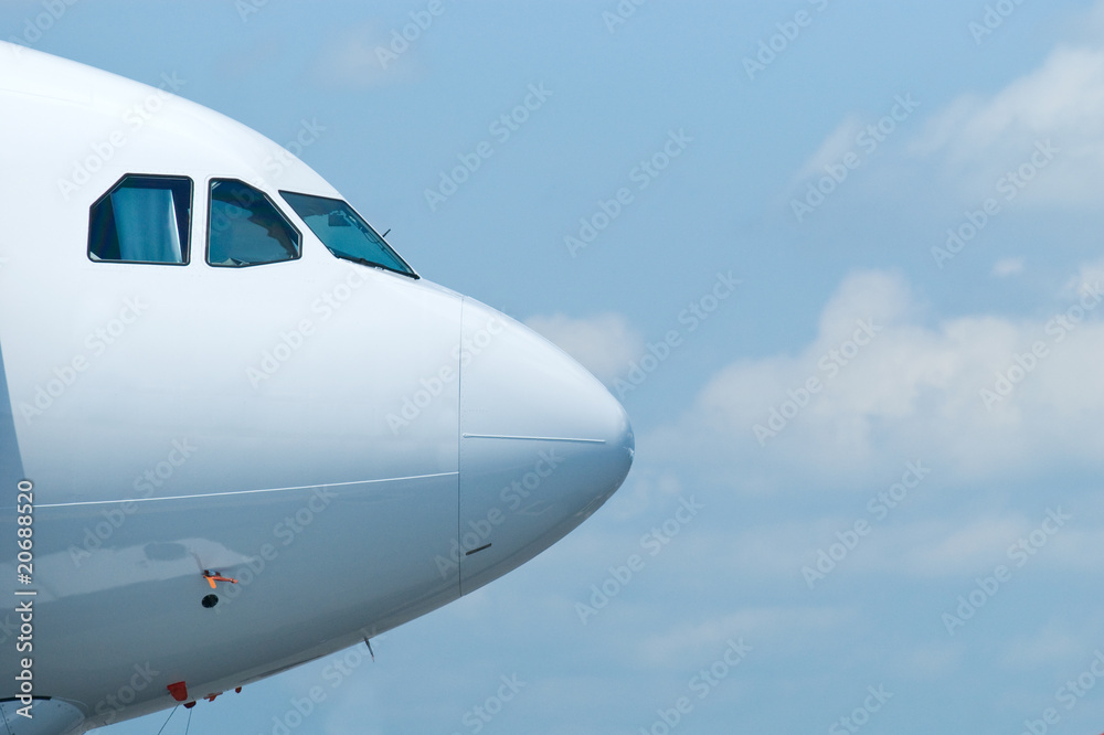 Front of wide-body airliner