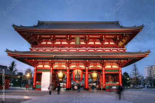 Hozo-mon Gate at Senso-ji Temple, Asakusa, Tokyo, Japan