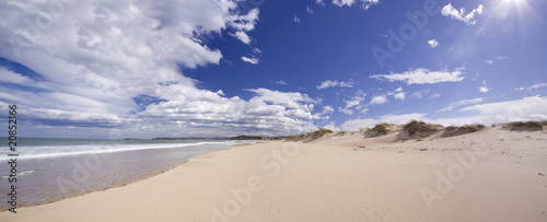 Playa y dunas (composicion panoramica) photo