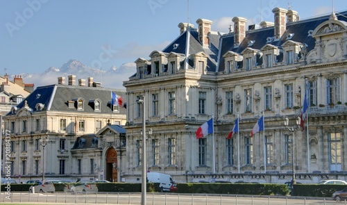 Tapety artystyczne immeuble de grenoble