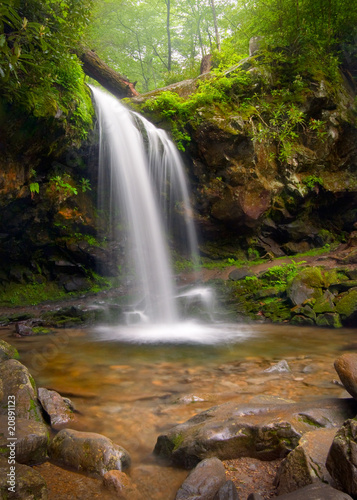 Fototapeta Naklejka Na Ścianę i Meble -  Grotto falls Smoky Mountains waterfalls nature landscape
