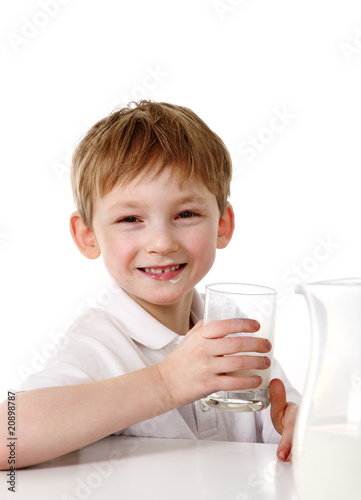 Kid drinking milk