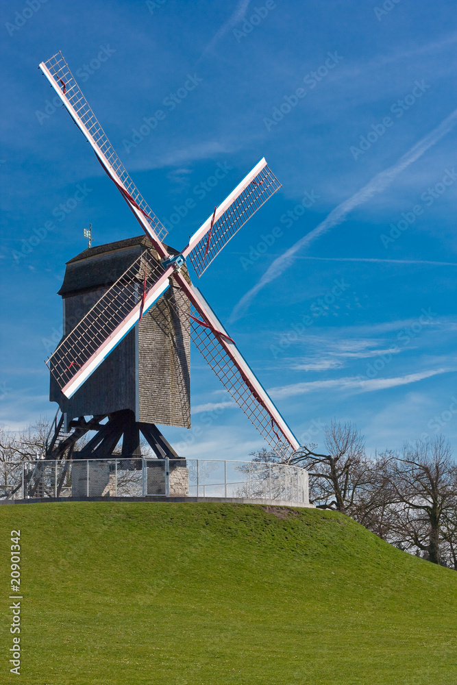 Obraz premium Windmill on hill