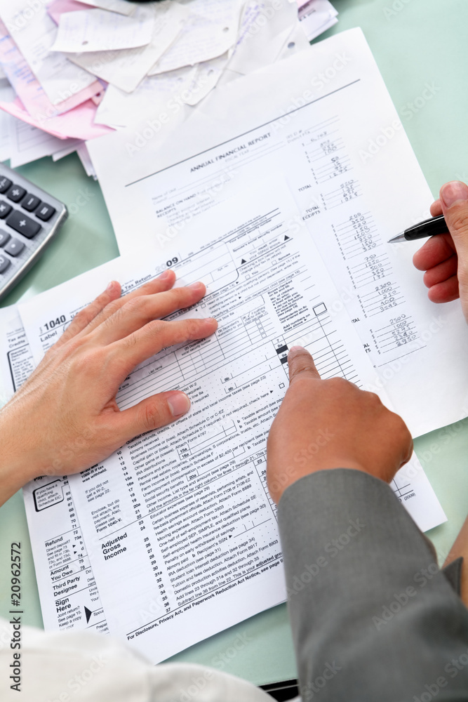 Guiding people to fill tax form