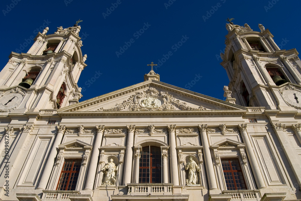 Fototapeta premium The National Royal Palace and Franciscan Convent of Mafra