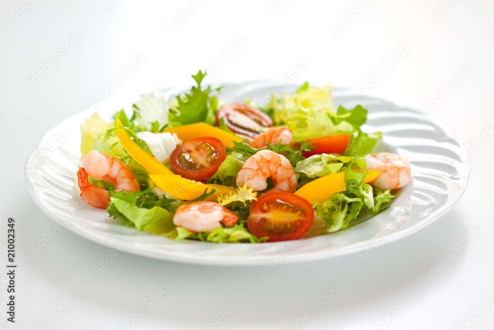 Fresh salad with prawns