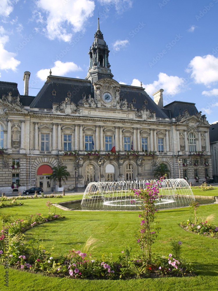 Fototapeta premium Hotel in the ville of Tours, France