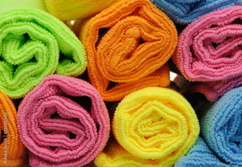 Double color towels curtailed into a roll Double color towels curtailed into a roll