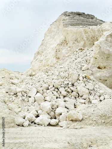 kalk - kreide - steinbruch photo