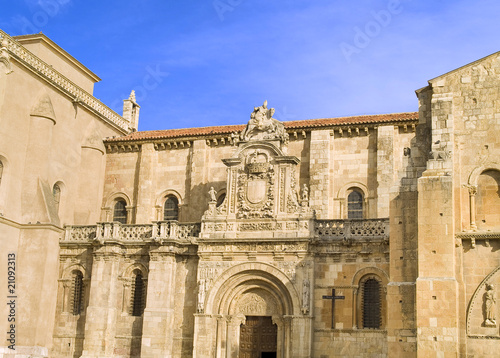 Colegiata de S. Isidoro, joya del arte, León, España