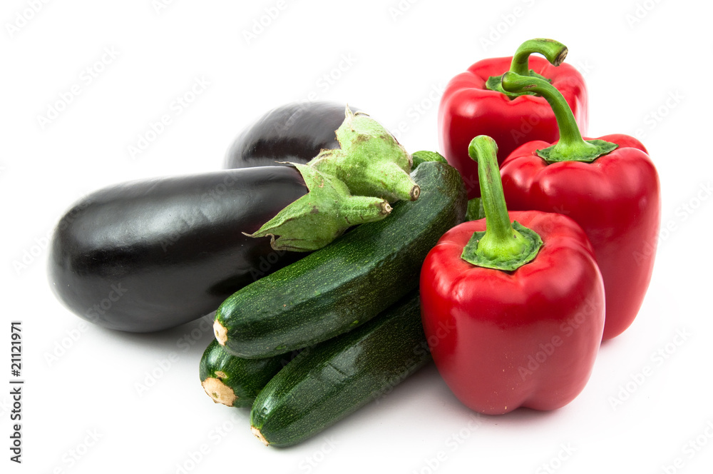 Auberginen, rote Paprika und Zucchini Auberginen, rote Paprika und Zucchini