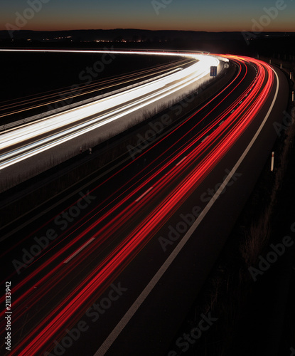 Night highway (Cars in a rush moving fast on a highway (speedwa