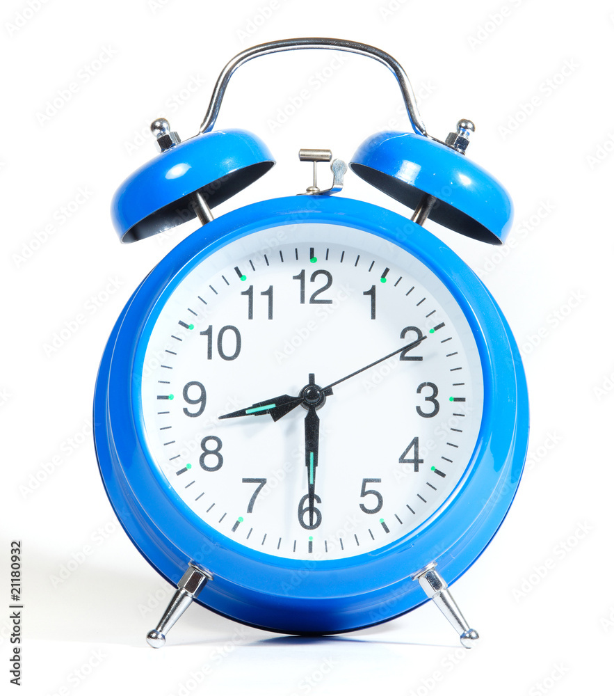 Будильник через 15 минут. 15:30 На будильнике. 3 15 Часы. Часы 15:15. Часы 15:20.