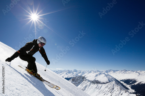 Male skier with mountain view © blende64