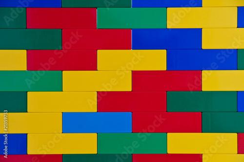Wall from plastic blocks