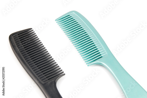 Plastic hairbrush combs