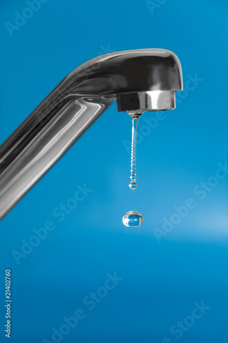 Dripping kitchen faucet