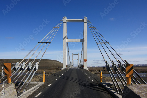 Brücke an der Straße Nr. 1 in Island © Almgren