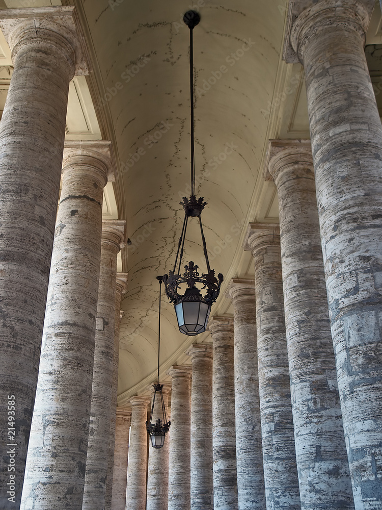 bernini's colonnade