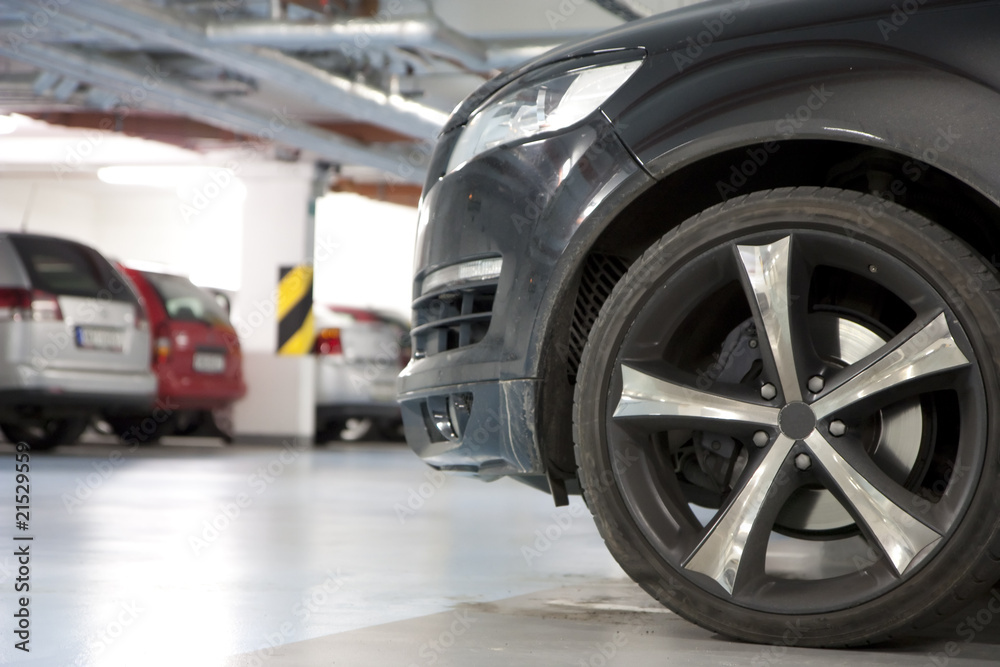 Fototapeta premium Parking in underground garage