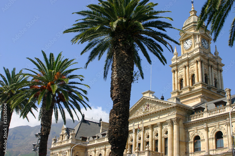 Kapstadt: Rathaus und Grand Parade mit Palmenallee