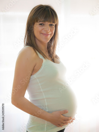 Mujer embarazada Free Download Mujer embarazada - GFXLoad