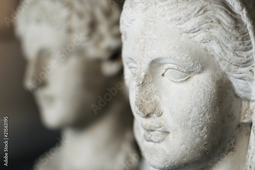 ancient greek statue heads