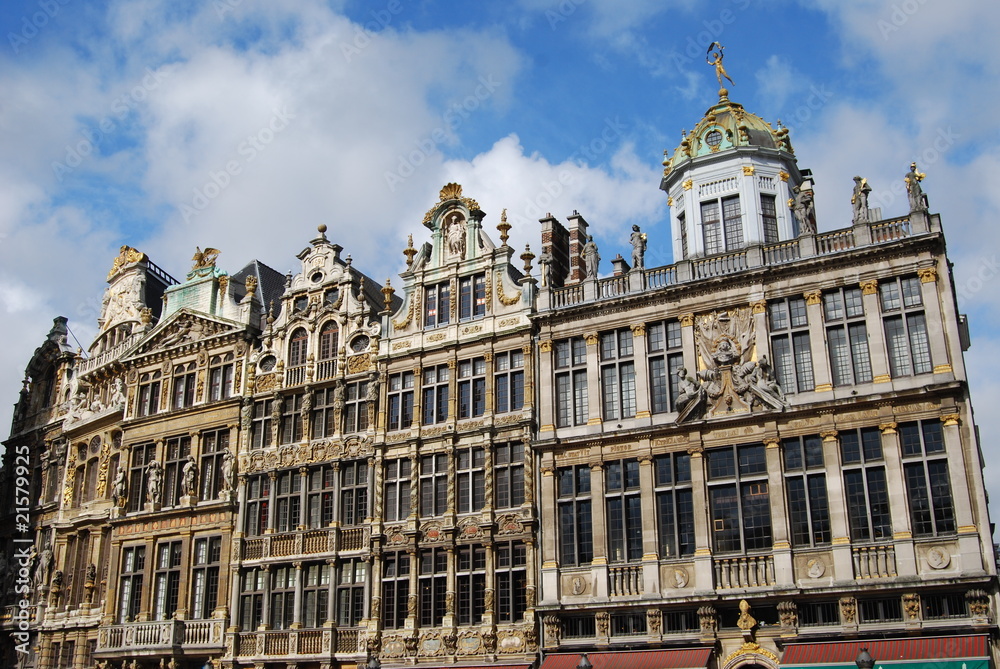 Fototapeta premium Beautiful old buildings, Grand Place, Brussels, Belgium