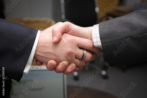 Hand shake