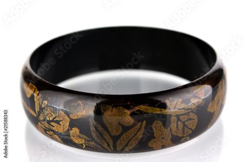 фотографія Lacquered armlet