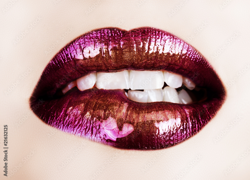 Obraz premium purple lipstick lips