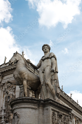 Statua by Michelangelo