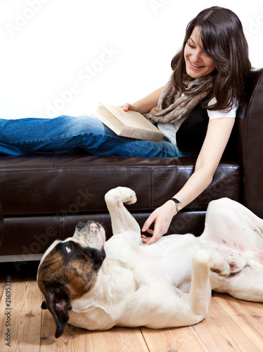 ruffle the dog´s fur