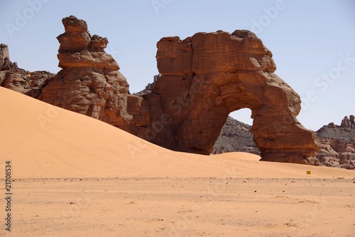 arche dans le desert libyen