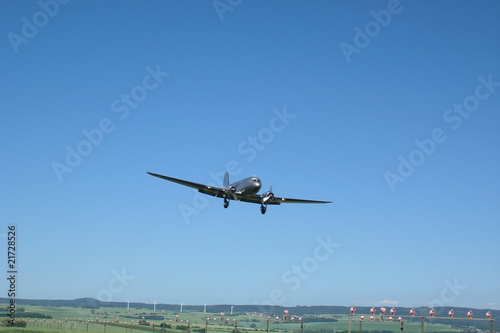 Douglas DC-3 im Landeanflug