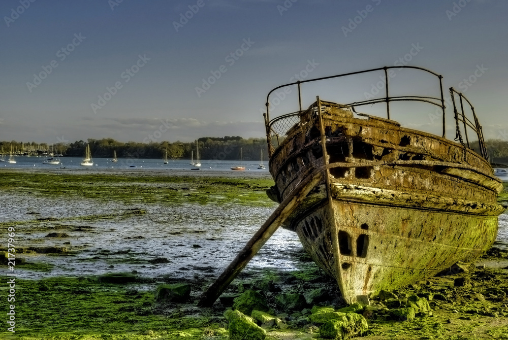 bateau échoué bateau échoué