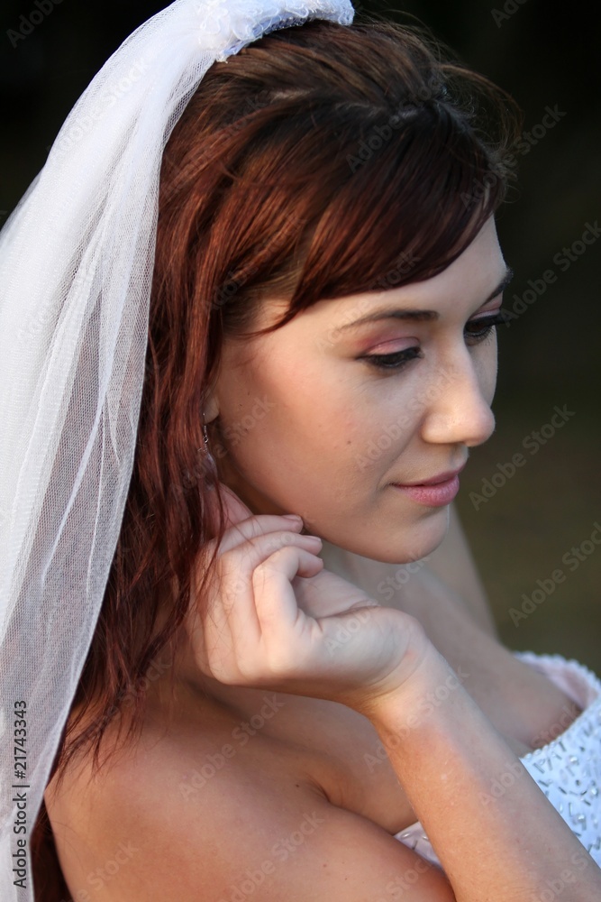 Fototapeta premium Pensive Bride