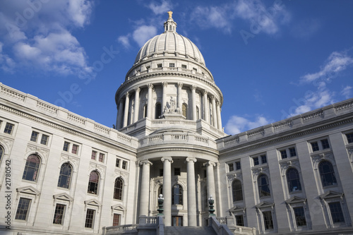 State Capitol of Wisconsin © Henryk Sadura