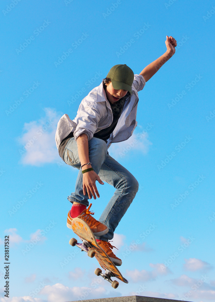 skateboarder hand up