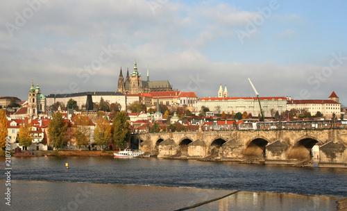 Charles Bridge in Prague © Jan Kranendonk