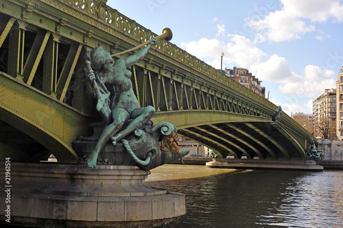 pont parisien photo