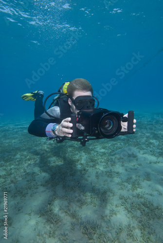 Underwater videographer/camerman