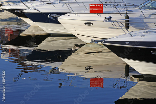 Motorboats and yachts for sale